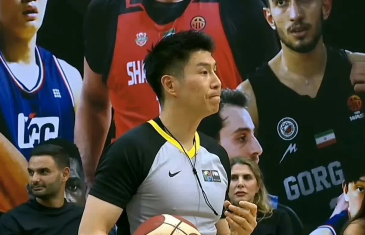 开云体育入口-包含转折点北京首钢队长鼓劲；NBA季后赛冲刺阶段攻防权衡；信心回归；训练强度明显提升的词条